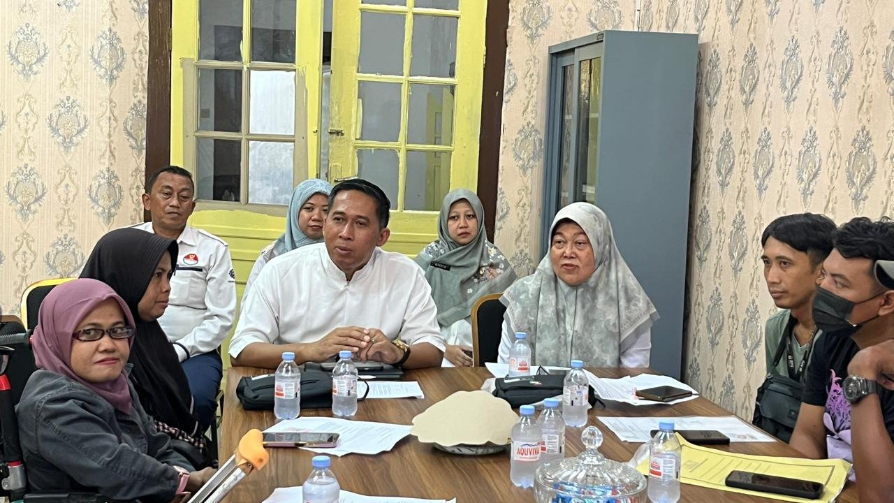 Disnaker Kota Cirebon Fasilitasi Pendaftaran Program TKM bagi Pencari Kerja Disabilitas