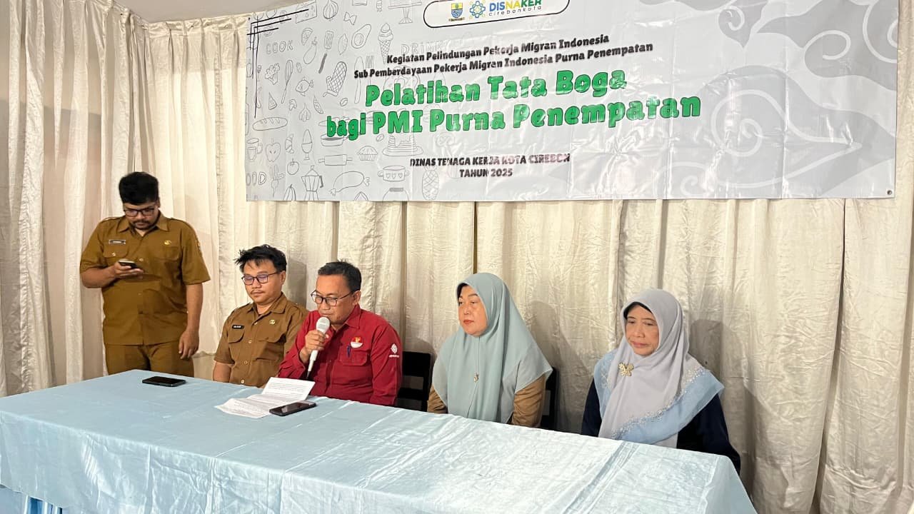 Pembukaan Pelatihan Tata Boga bagi PMI Purna Penempatan di LPK Esti Handayani